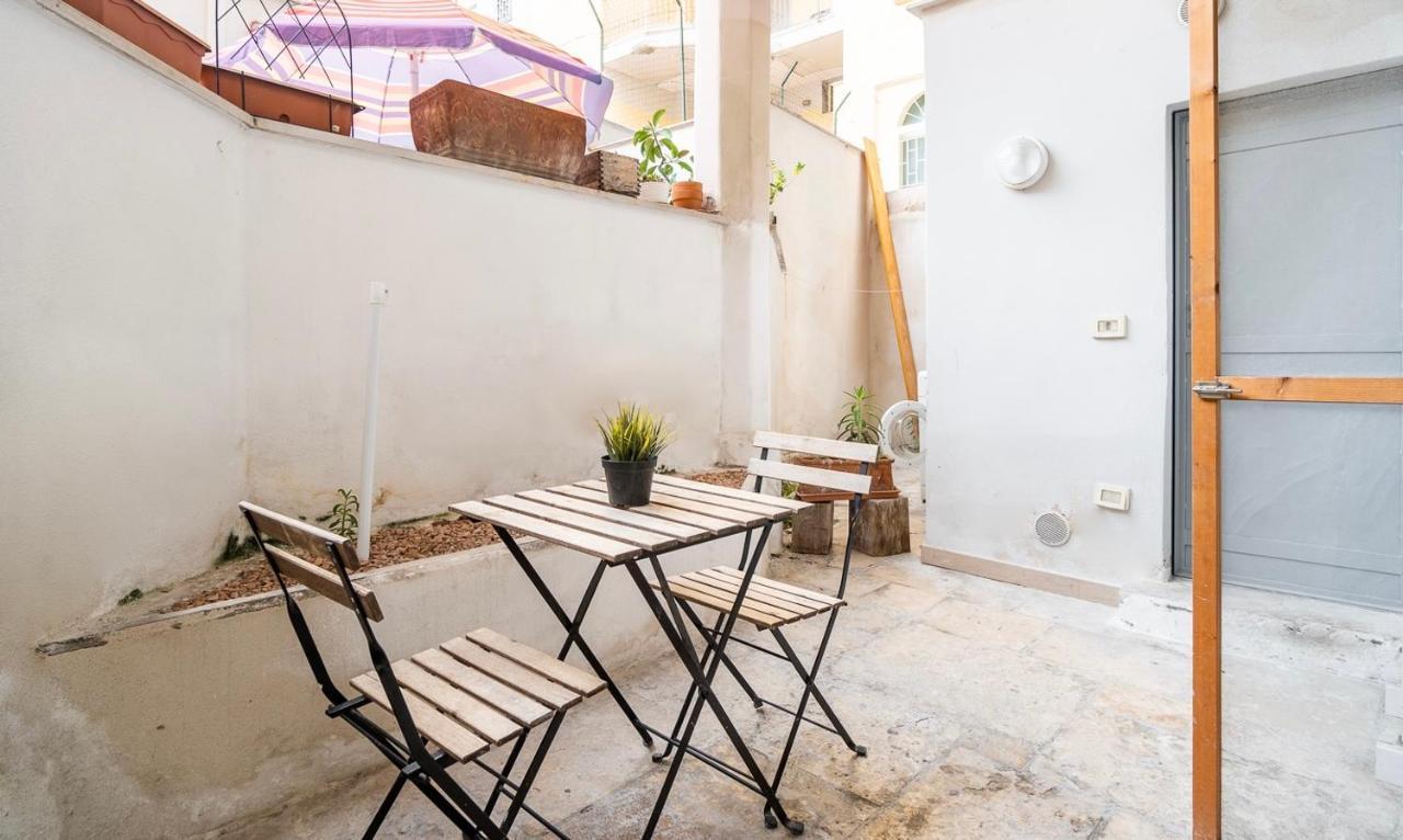 Quintino Apartment Бари Екстериор снимка